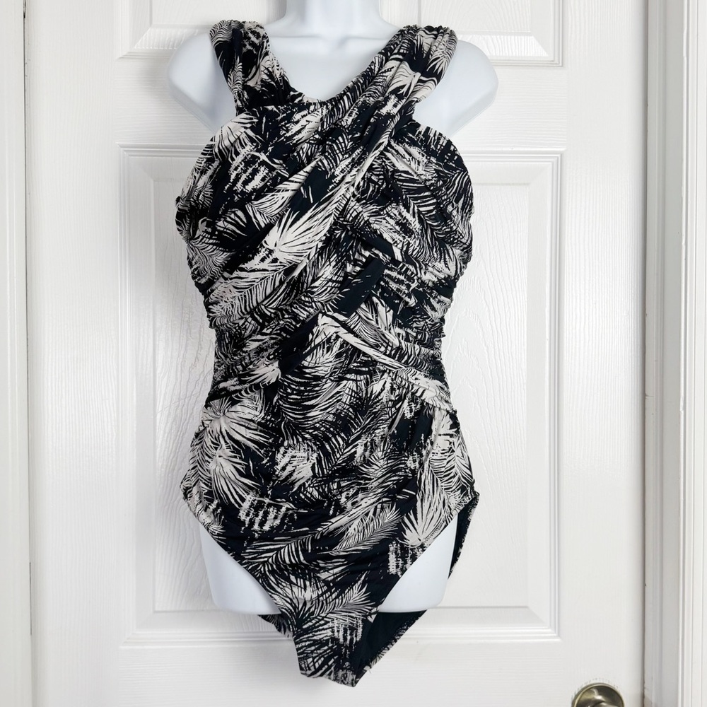Garnet Hill Ruched Front One Piece Swimsuit Black and White Leaf Print Size 14 - Picture 2 of 8